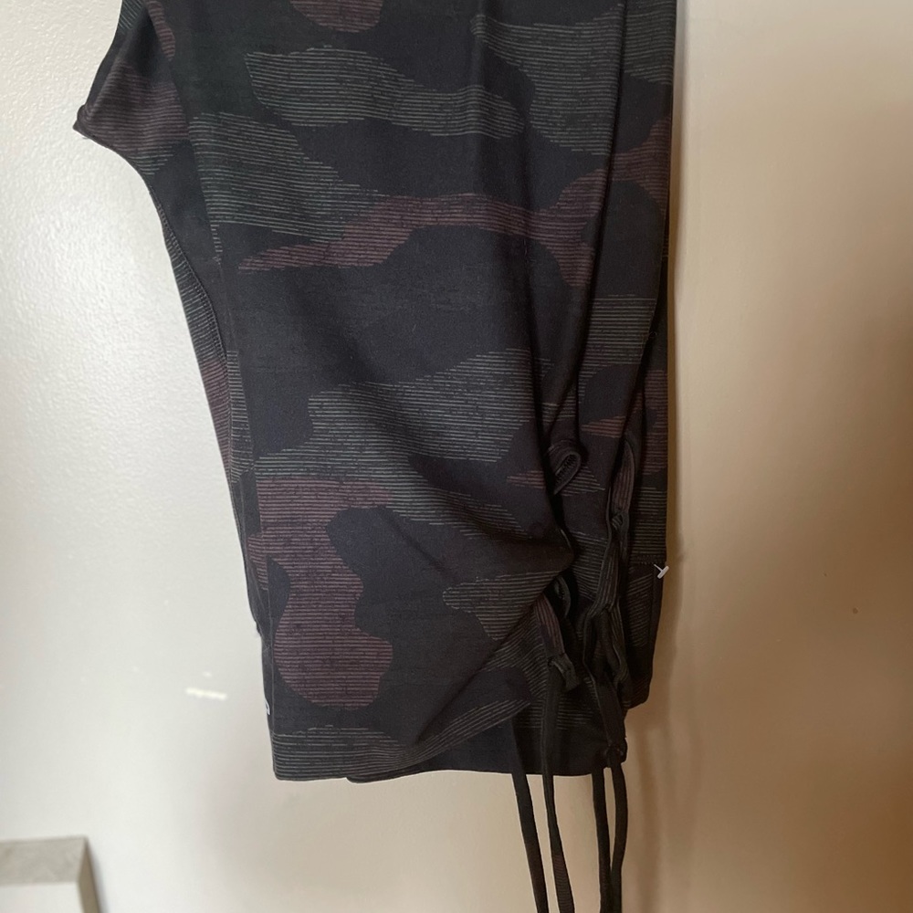 Maurice in motion capri leggings